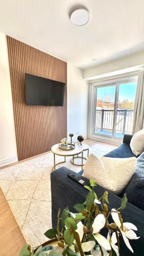 Oakwood Village Apartment | Sapphire Luxury 1BR Plus Sofa Bed Apartment