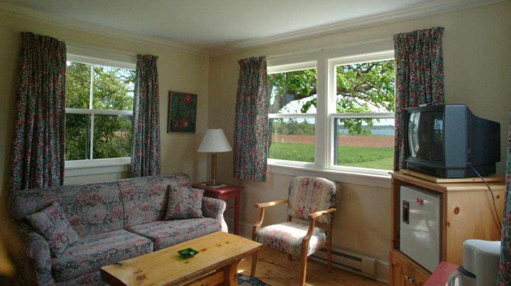 Brackley Beach Cabin | Shaw's Hotel & Cottages - Cottage #1