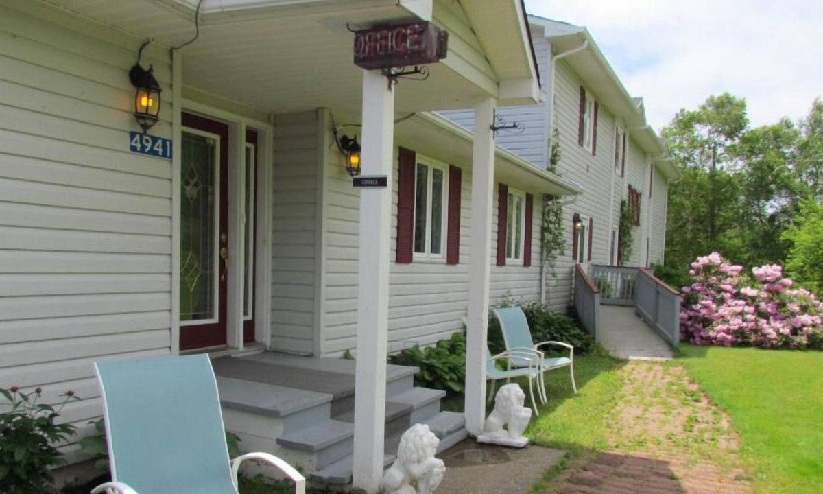 Curryville House | Shepody Bay Inn