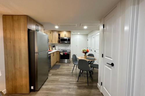 Southwest Edmonton Apartment | Sleek Guest Retreat SW EDM BSMT Suite