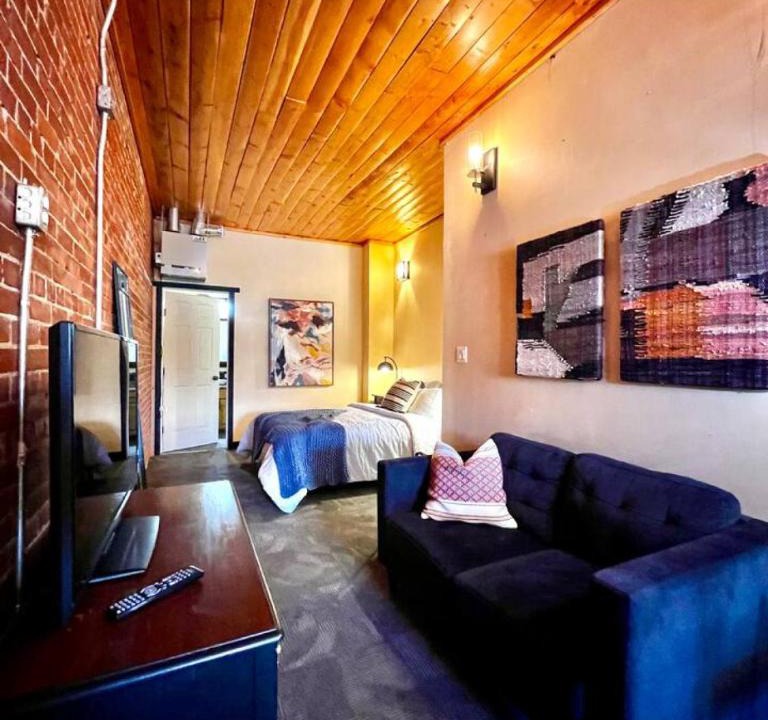 Town of Magrath Apartment | Small town motel-style stay - Unit 6