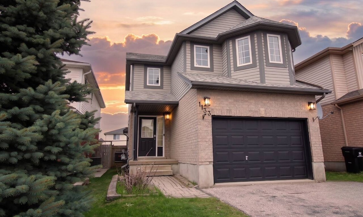 Kitchener House | Spacious 4BR Family Home | Williamsburg Hub