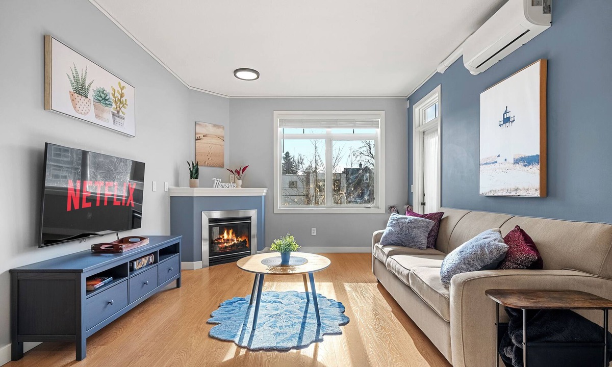 Mission District Condo | Spacious Downtown River Condo, AC, Underground Parking. Saddledome & Stampede