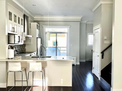 Richmond City Centre House | Spacious Home in Richmond