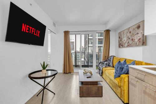 Garden District Apartment | Spacious Urban Haven - Sleeps 6