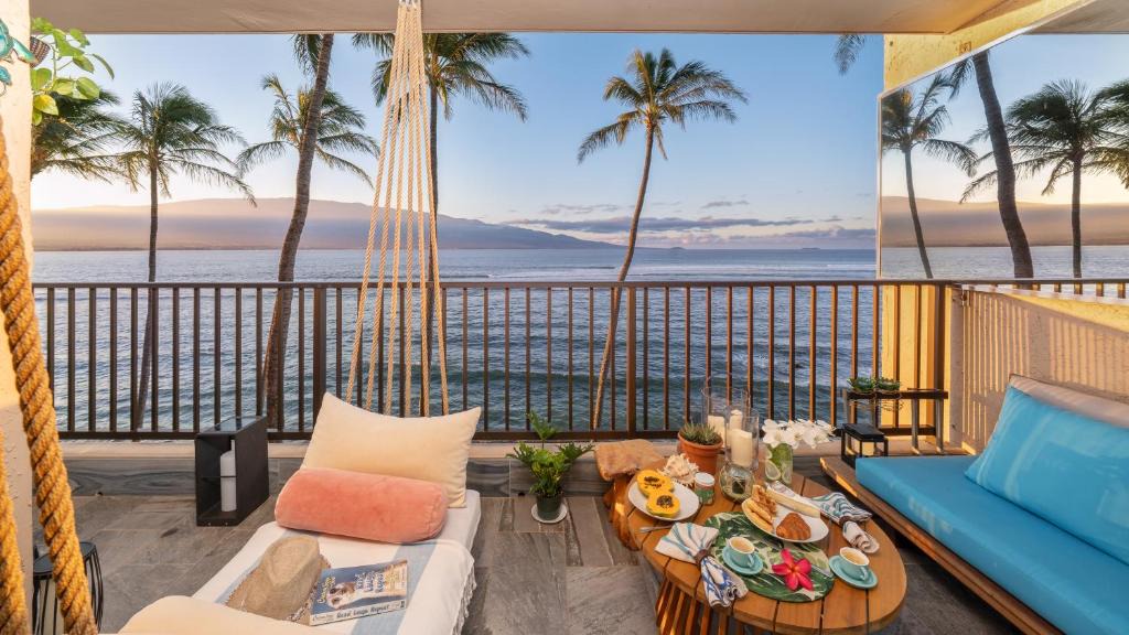 Maalaea Apartment | Spectacular luxury , modern oceanfront condo Maalaea-Kihei ,Maui
