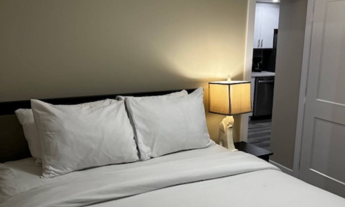 Fort Saskatchewan Apartment | Starling Retreat