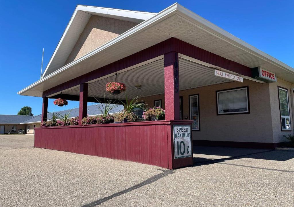 Fort Saskatchewan Hotel | Stars Inn - Motel