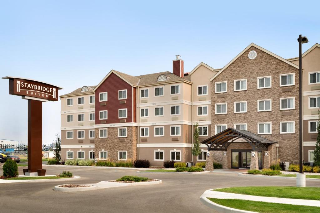 Jasper Place Hotel | Staybridge Suites West Edmonton by IHG