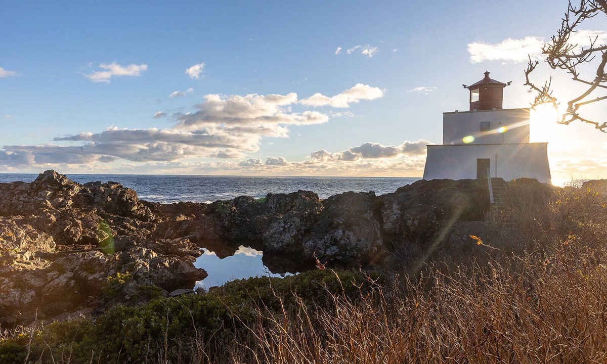 Ucluelet Apartment | Steps from the Beach! ~ Near Wild Pacific Trail! ⎮ Orca