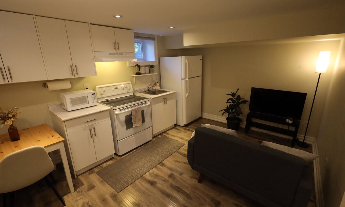 East Danforth Apartment | Steps from Woodbine Station! Private apartment just off the Danforth