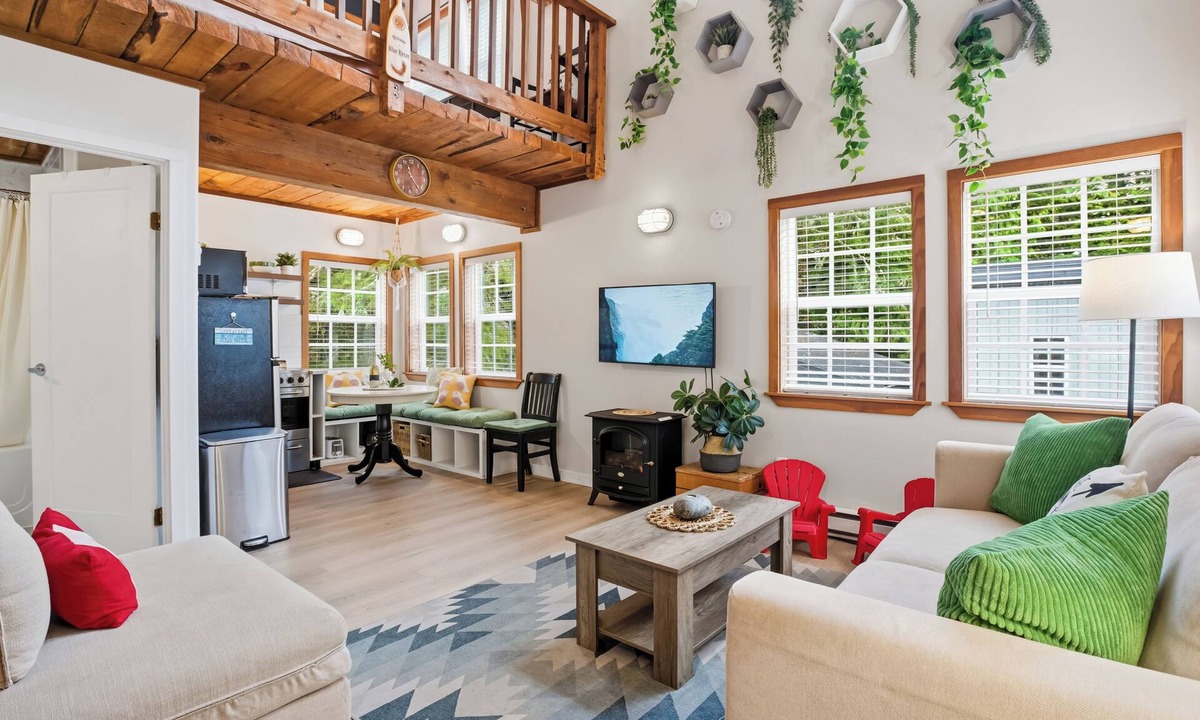 Ucluelet Apartment | Steps to Terrace Beach - Cozy Pet-Friendly Loft ⎮ Blue Heron