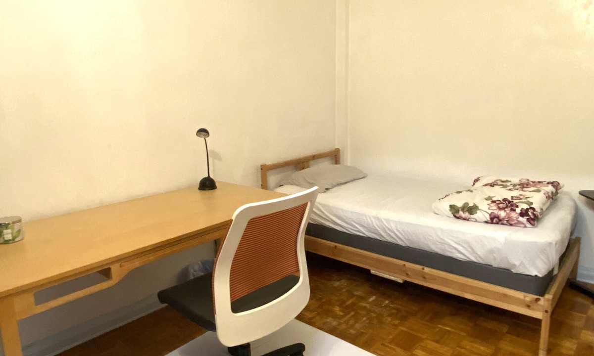 Milton Park Apartment | Studio apartment in the heart of downtown Montreal, close to all amenities!