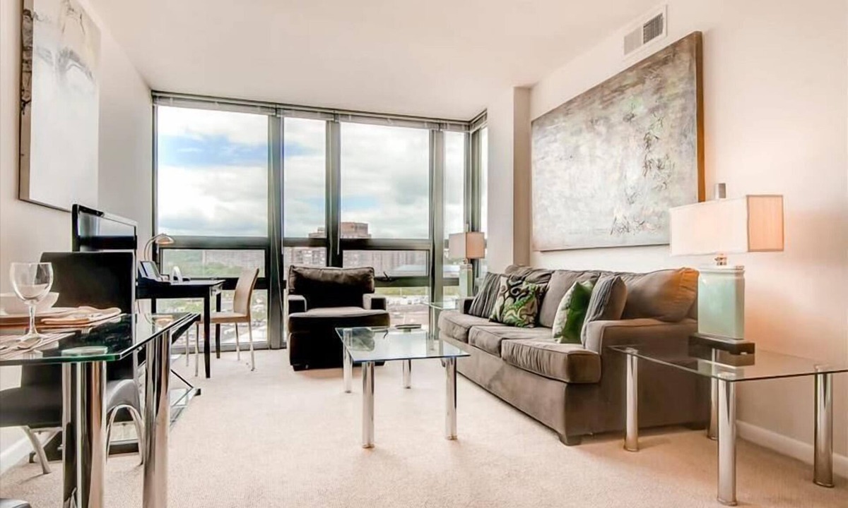 Aurora Highlands Apartment | Stylish 1BR | Work Space+WiFi | Pentagon City