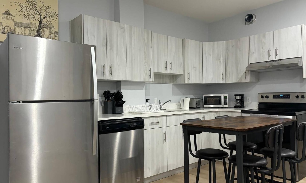 Lynnwood Ridge Apartment | Stylish and Cozy Guest Suite