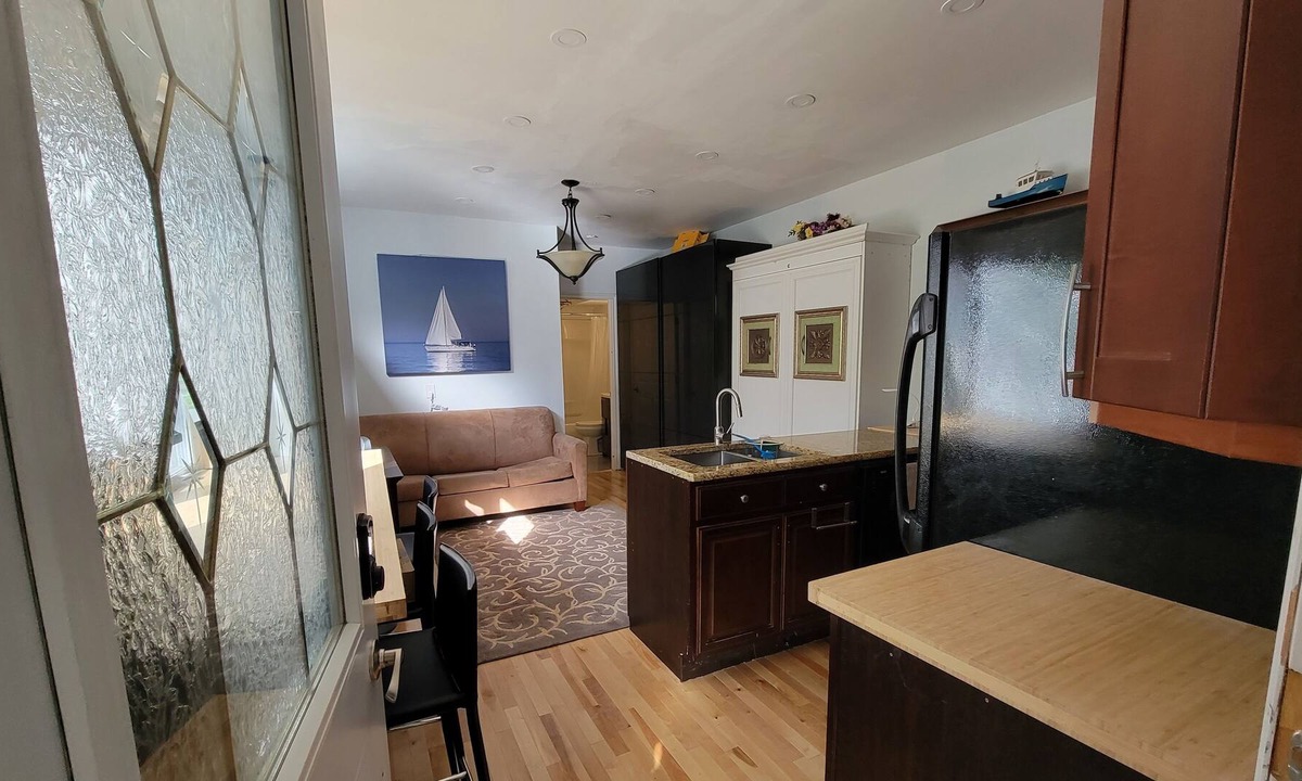 Halifax Apartment | Suite 9.5Km from downtown Halifax