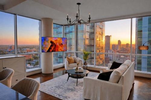 Beltline House | Summit Mountain & Skyline Views Beltline