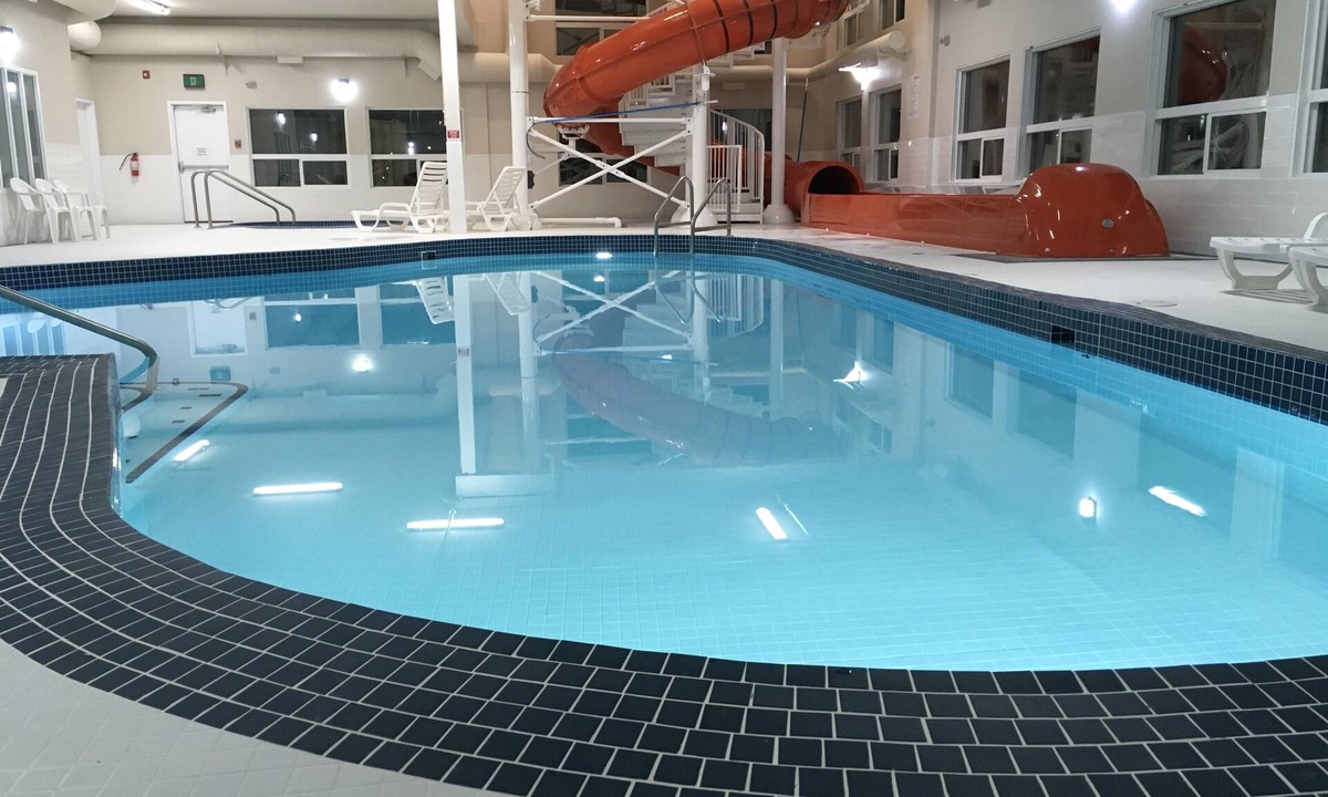 Athabasca Hotel | Super 8 by Wyndham Athabasca AB