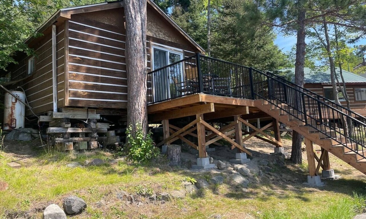 Nairn Centre Cabin | Sweet little cabin with a view