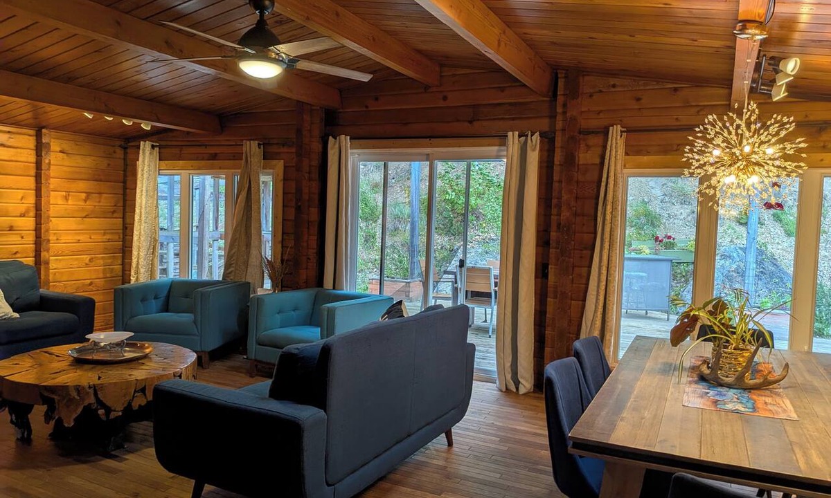 Saint David House | The Aviary on Lily Hill Private Forest Retreat