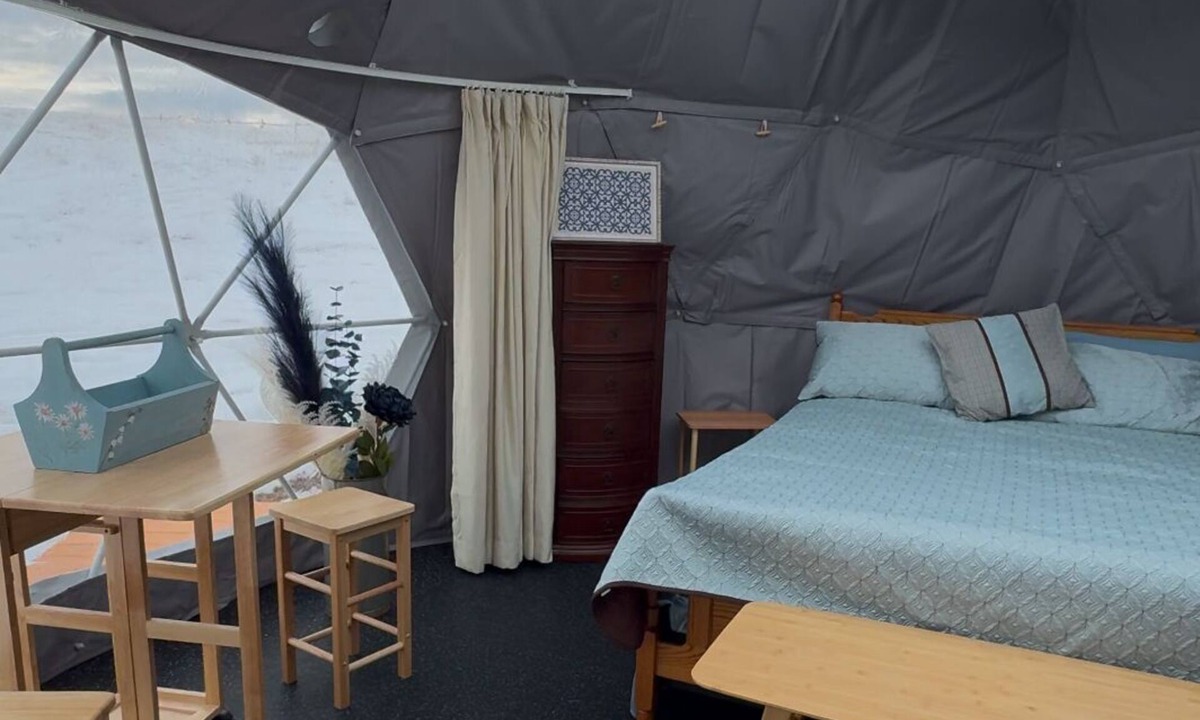 Redcliff RV Rental | The Chinook Breeze Dome