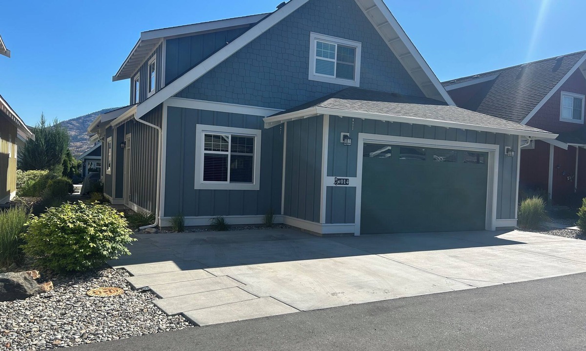 Osoyoos Cottage | The Grey Turtle Cottage