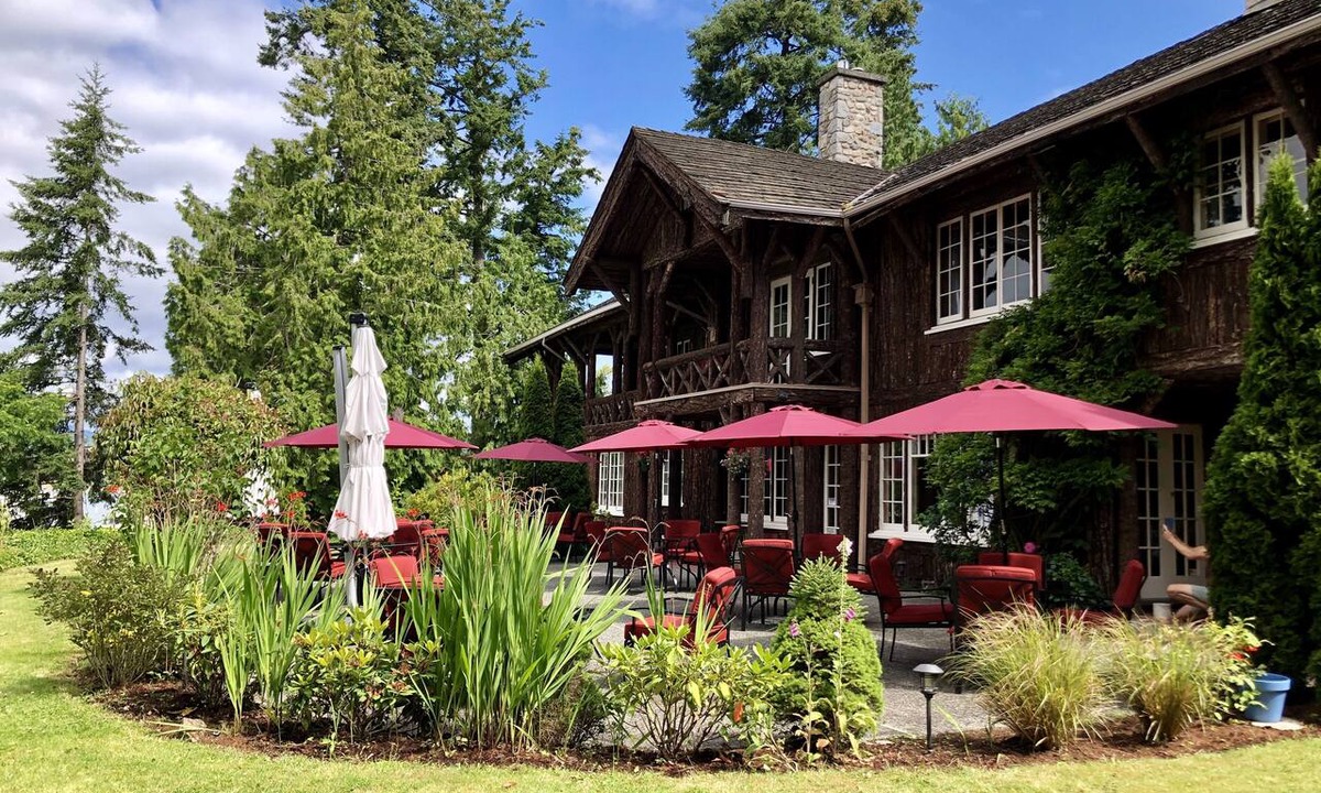 Sidney Bed & Breakfast | The Latch Inn