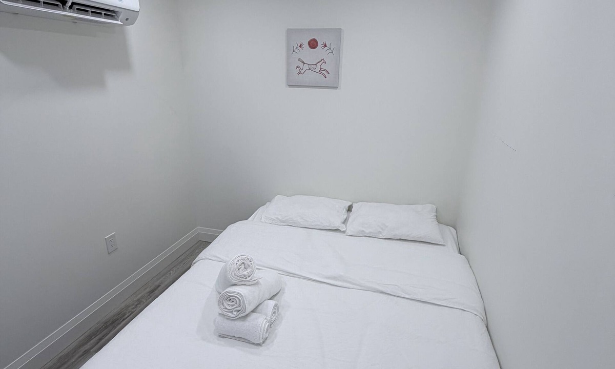 Rosemount Apartment | The Luxe Studio - Comfortable and Affordable Stay