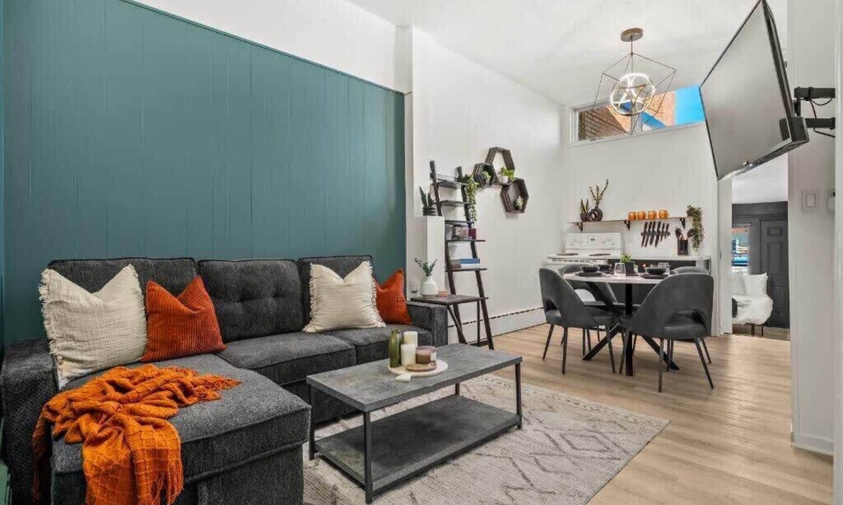 Drumheller Apartment | The Marble Sleeps 4 Guests DT 55 " Smart TV