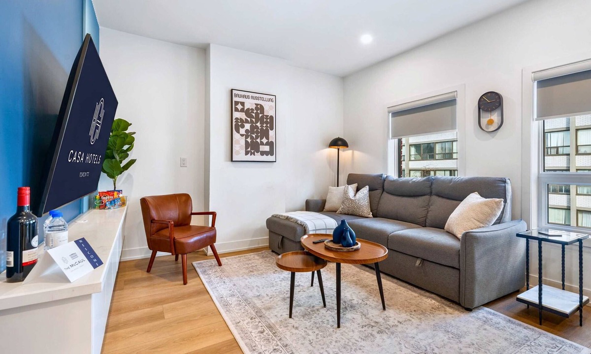 Grange Park Apartment | The McCaul - Cozy Suite DT Close MAJOR INTERNATIONAL SPORTING EVENT 2026