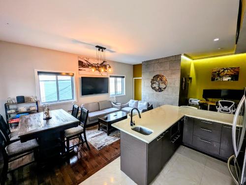 Tetreaultville House | The Modern Stays