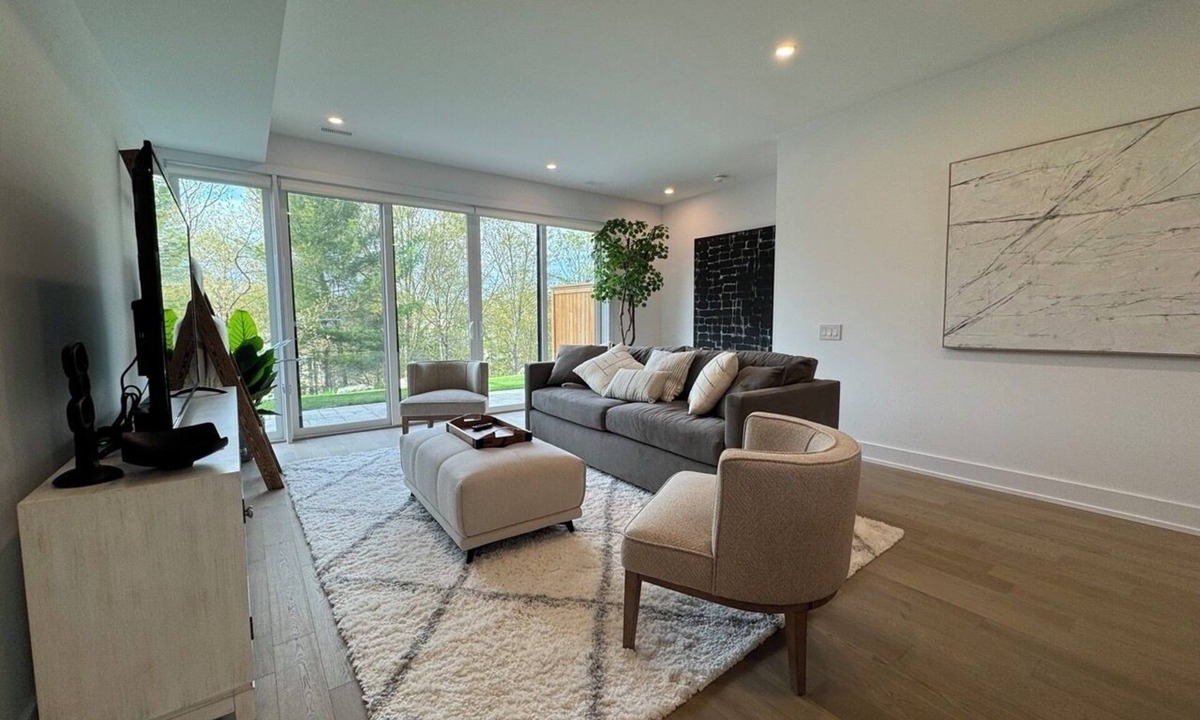 Gravenhurst House | The Nordic Elegance Villa at Muskoka Bay Resort!