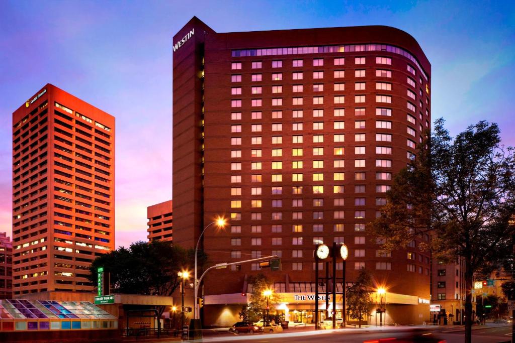 Downtown Edmonton Hotel | The Westin Edmonton