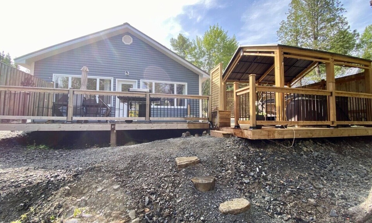Saint Croix Cottage | Tidal Tranquility Cottage with Hot tub