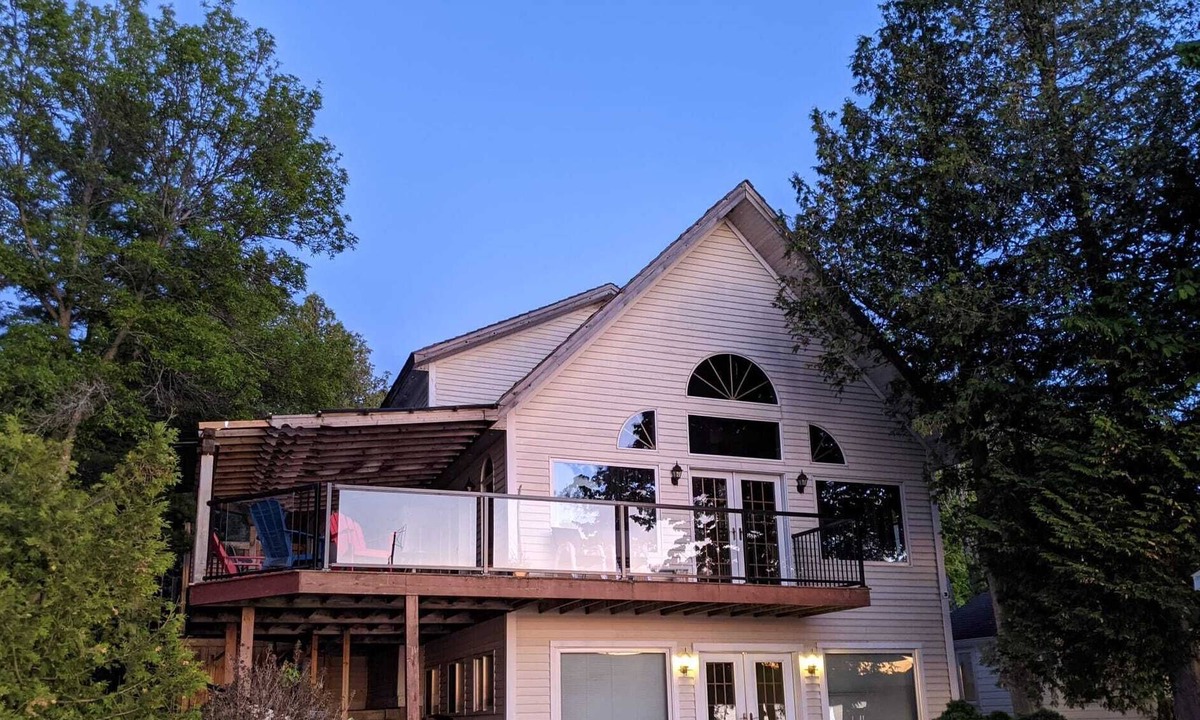 Port McNicoll House | Timber Frame Cottage on Georgian Bay