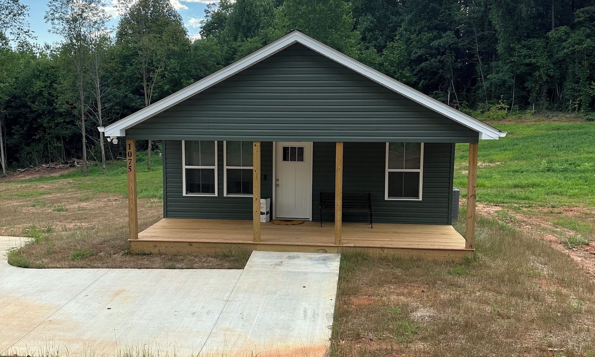Oconee County House | Tiny home in Walhalla,SC-foothills Blue Ridge Mountains: near Clemson
