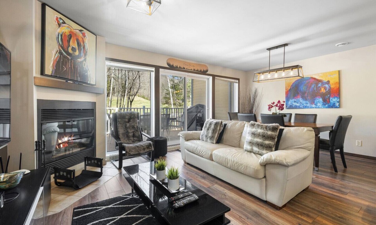 Mont-Tremblant Villa | Townhouse with Free Shuttle to Tremblant Resort