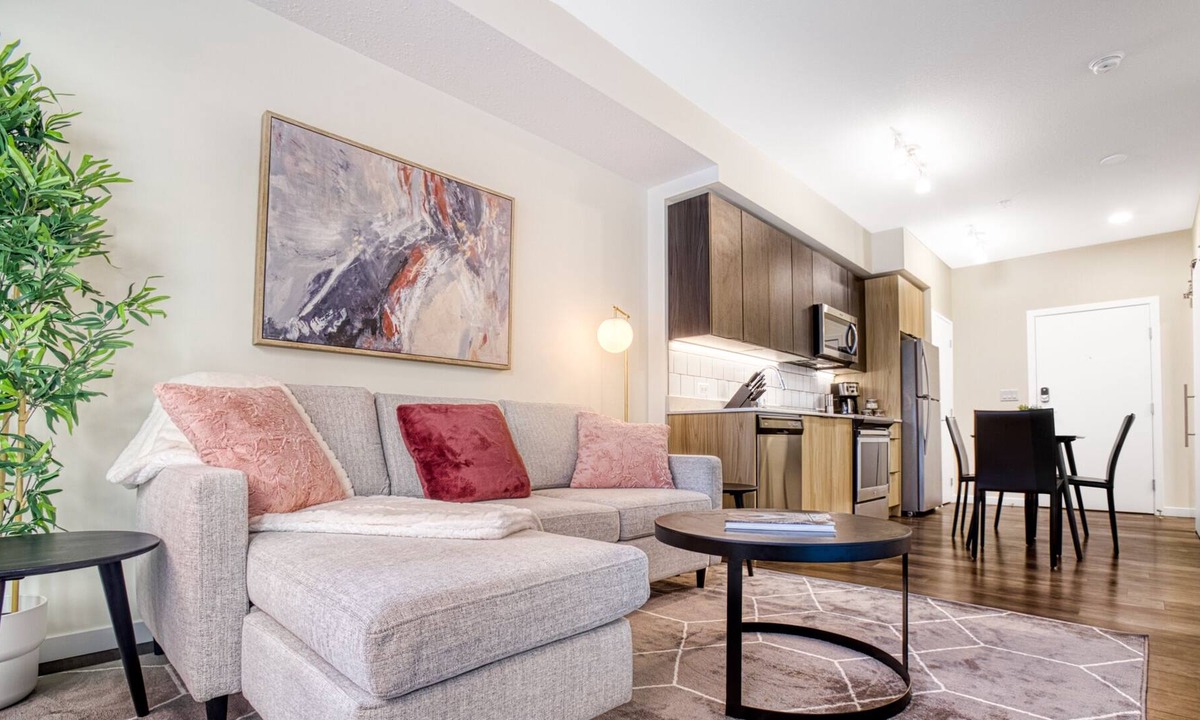 Beltline Apartment | Tranquil Getaway w/ Private Den, Patio & Smart TV