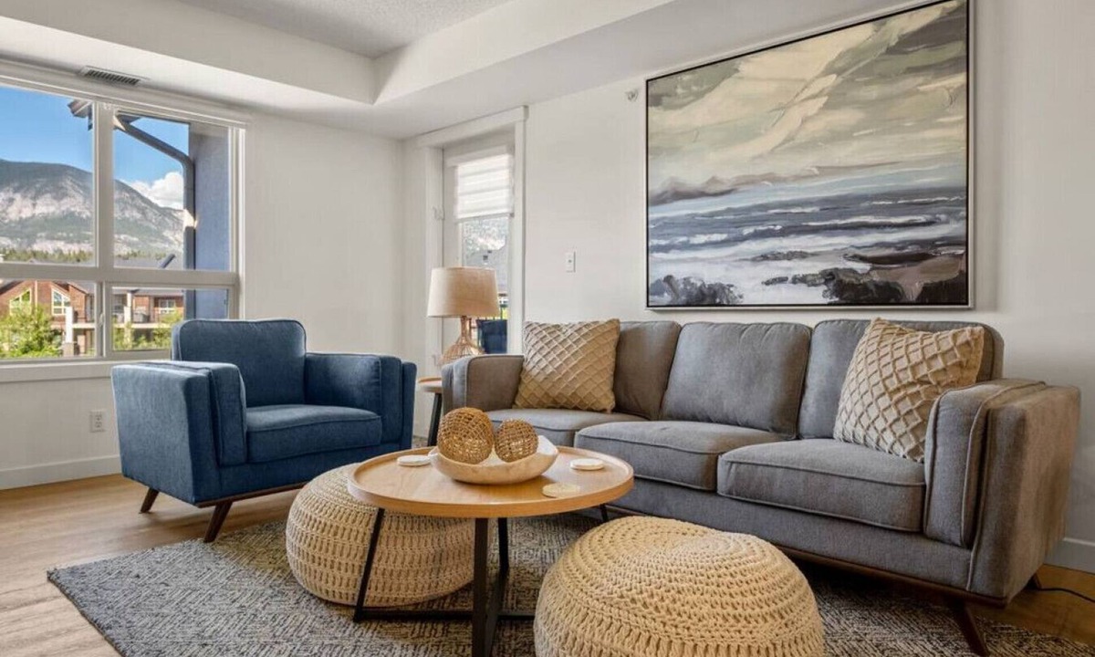 Invermere Apartment | Tranquil Waterside | Pool & Hot Tub | Renovated
