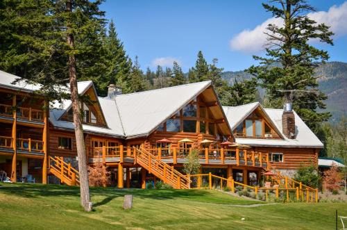 Gold Bridge Resort | Tyax Lodge & Heliskiing