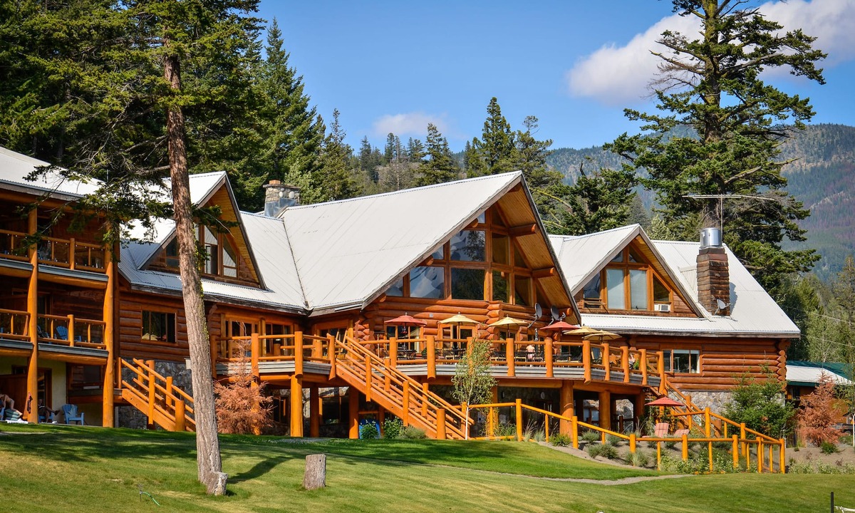 Gold Bridge Hotel | Tyax Lodge & Heliskiing