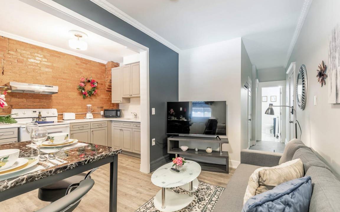 Central Hamilton Apartment | Upscale 2BR Apt with King Bed & Netflix