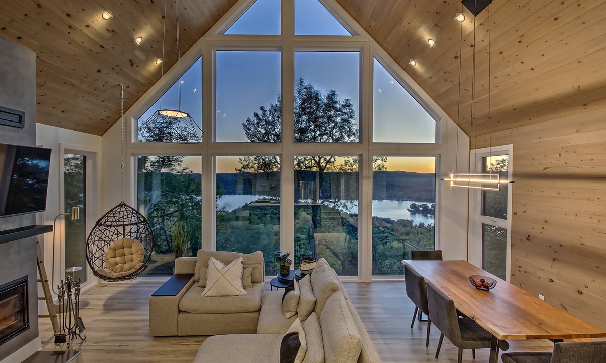 Saint-Jean-de-Matha Ski Chalet | Villa Baraka-L'Envol des Huards, lake view&jacuzzi