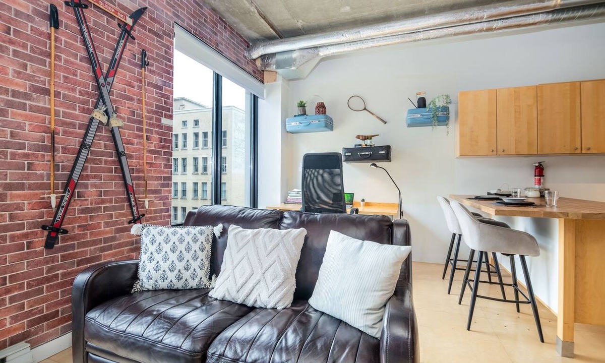 Downtown Edmonton Apartment | Vintage NY Style Loft: AC | Near Rogers | LRT