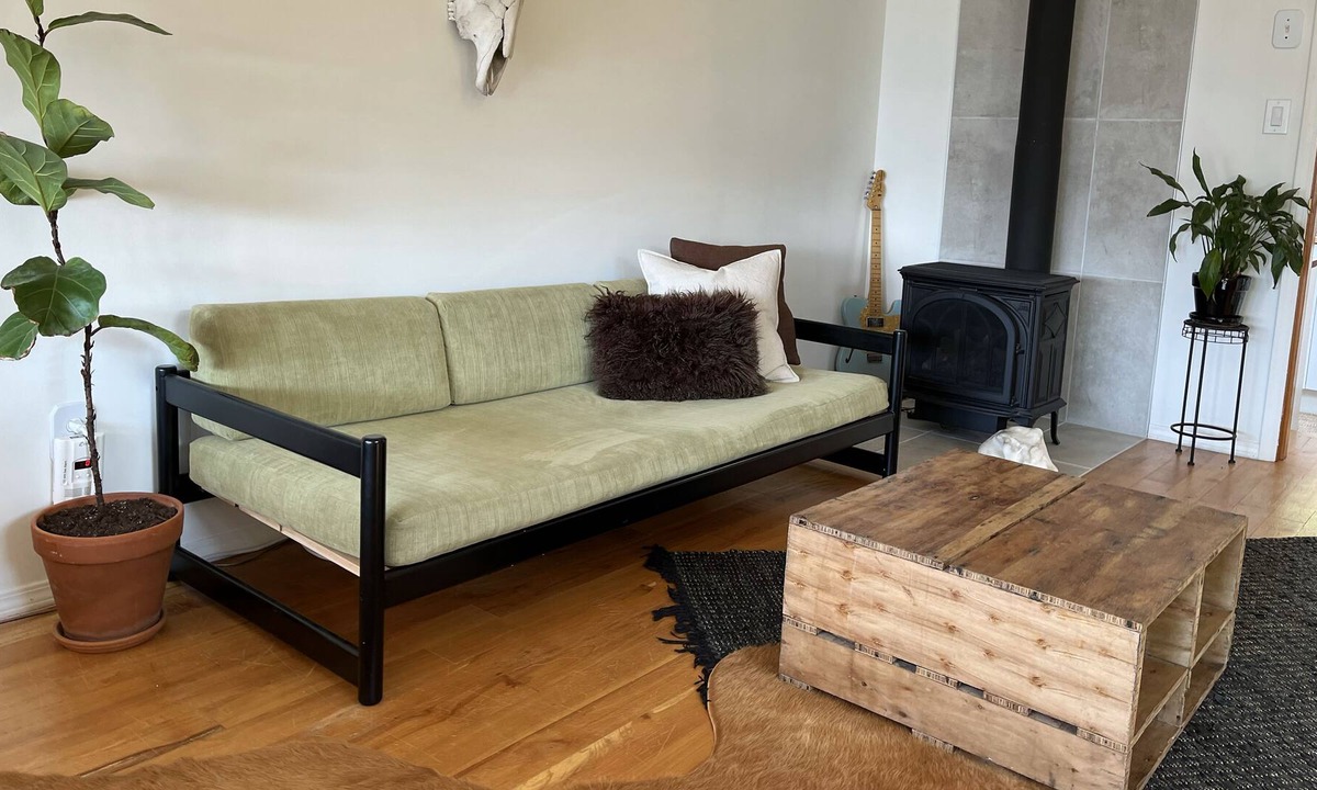Sechelt House | Vintage Selma Park Oceanview Bungalow