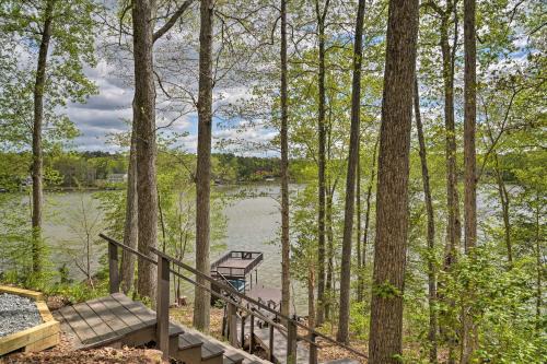 Bracey House | Waterfront Cottage w/Boat Dock & 3 Decks!