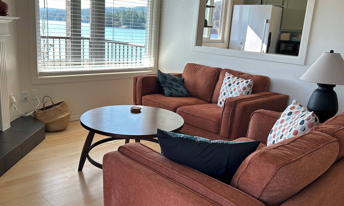 Sooke House | Waterfront Nest Near Victoria
