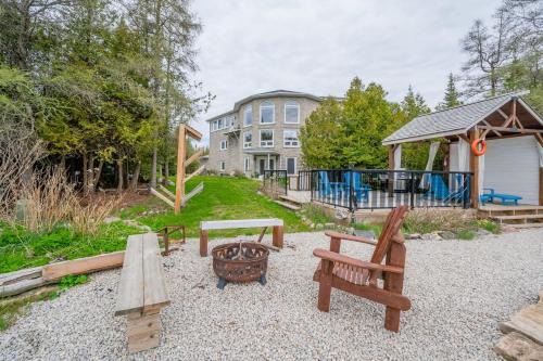 Stokes Bay House | Waterfront Sauna Kayaks Sunsets Dog Run