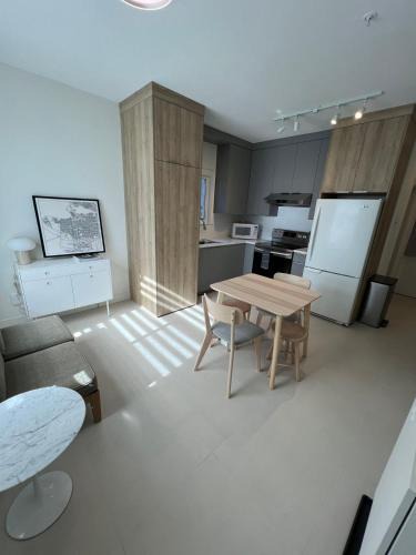 East Side House | Waverley Guest Room in Vancouver