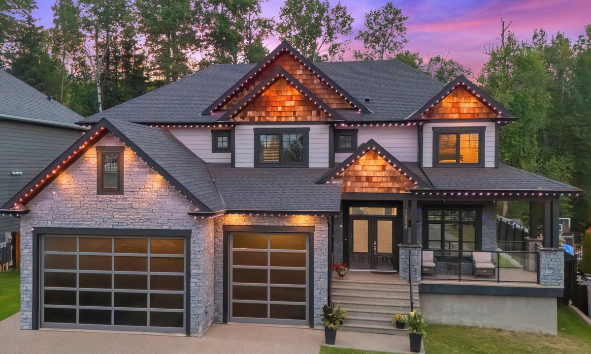 Prince George House | Welcome to Hearthside Estate, a 5BR, 4BA luxury retreat